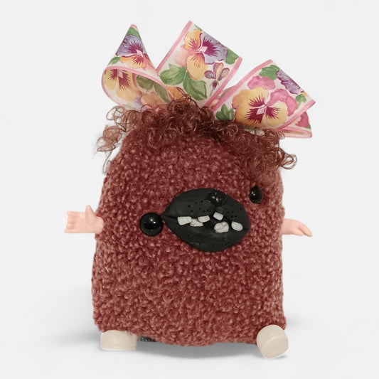 Iso-Tuulikki Hirviömaskotti